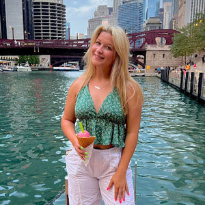 Meet your Posher, Sarah